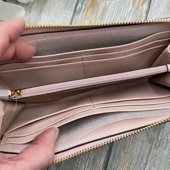 Michael Kors Jet Set Travel Large Saffiano Leather Quarter-Zip Wallet Bag Purse - Picture 6 of 12